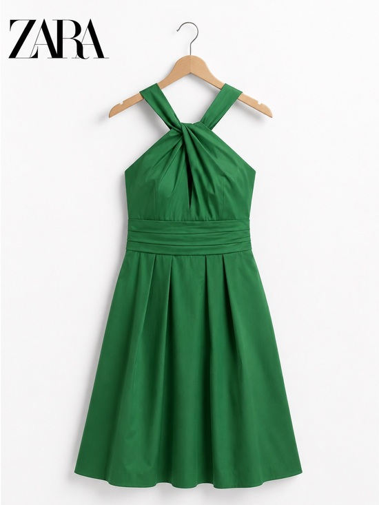 David's Bridal Dresses & Skirts - David’s Bridal Emerald Green Halter Fit & Flare Dress Size 4